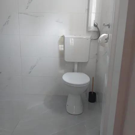 Robinson Ina 1 Prázdninový dům *