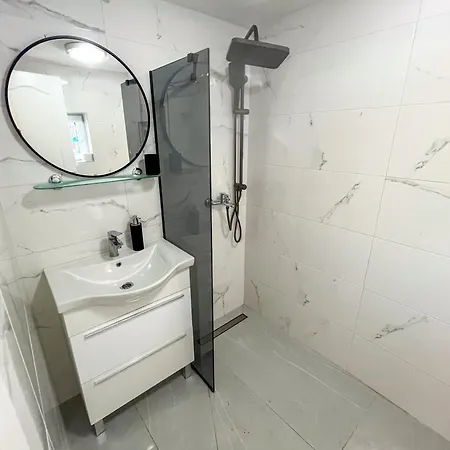 Vakantiehuis Robinson Ina 1 *