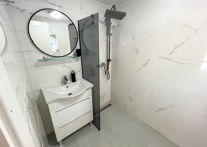 Vakantiehuis Robinson Ina 1 *
